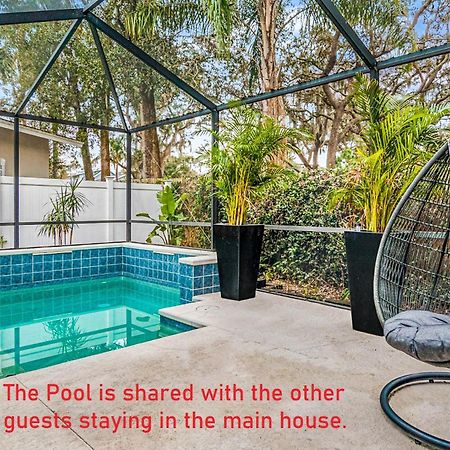 Апартаменты Modern House In Clearwater With Access To A Shared Swimming Pool Сейфти-Харбор Экстерьер фото